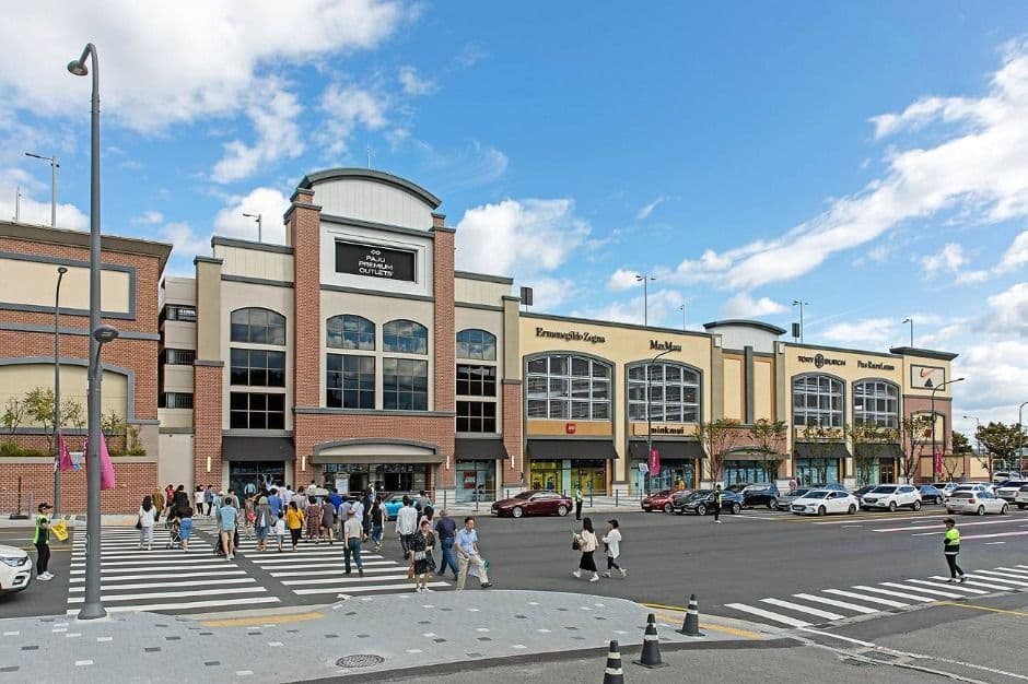 Shinsegae Simon Paju Premium Outlets, a family-friendly family-friendly stop in Paju