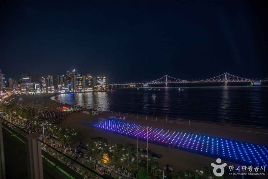 Gwangalli Beach, a family-friendly place