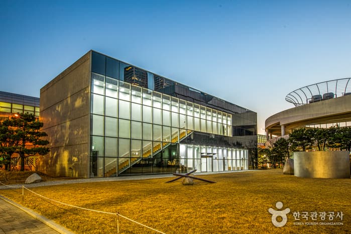 Busan Museum of Art, a family-friendly place
