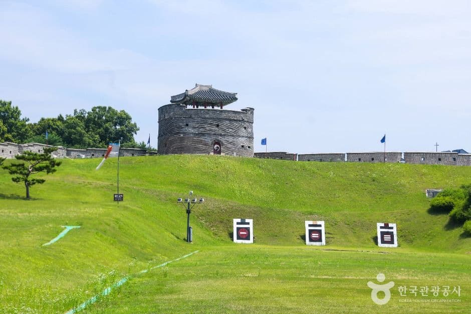 Suwon Hwaseong Fortress, a family-friendly cultural site in Suwon