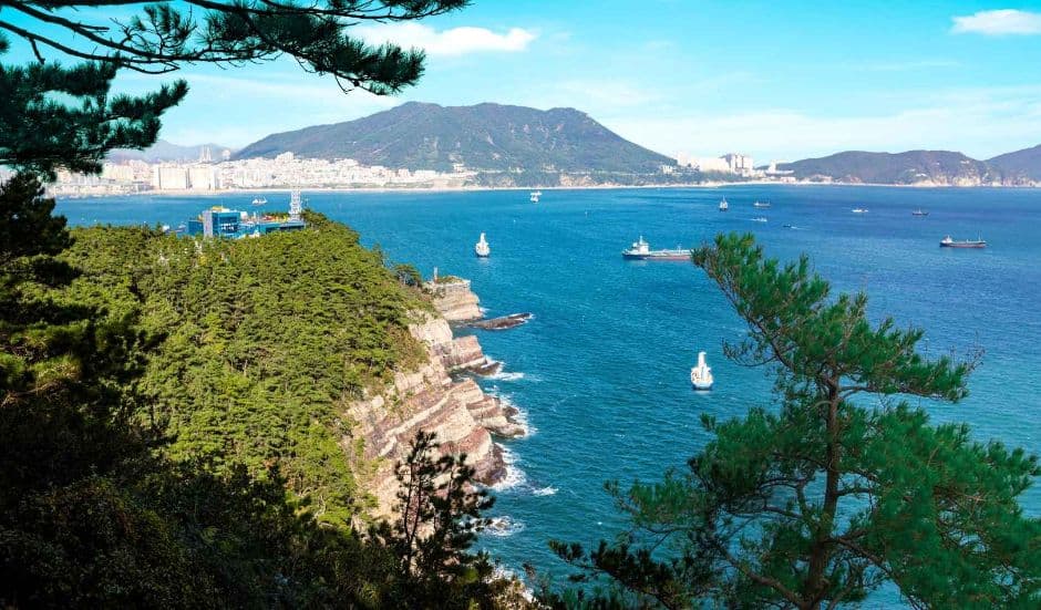 Busan Air Cruise Songdo Marine Cable Car, a family-friendly place