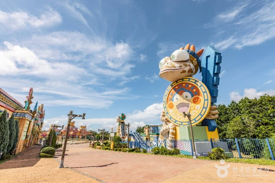 Jeju Shinhwa World Family Zone, a family-friendly place